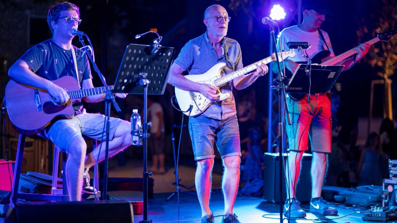 Večeras u Pirovcu posljednji koncert ljeta. Nastupaju iskusni šibenski glazbenici okupljeni u bend 'Comfort zone'