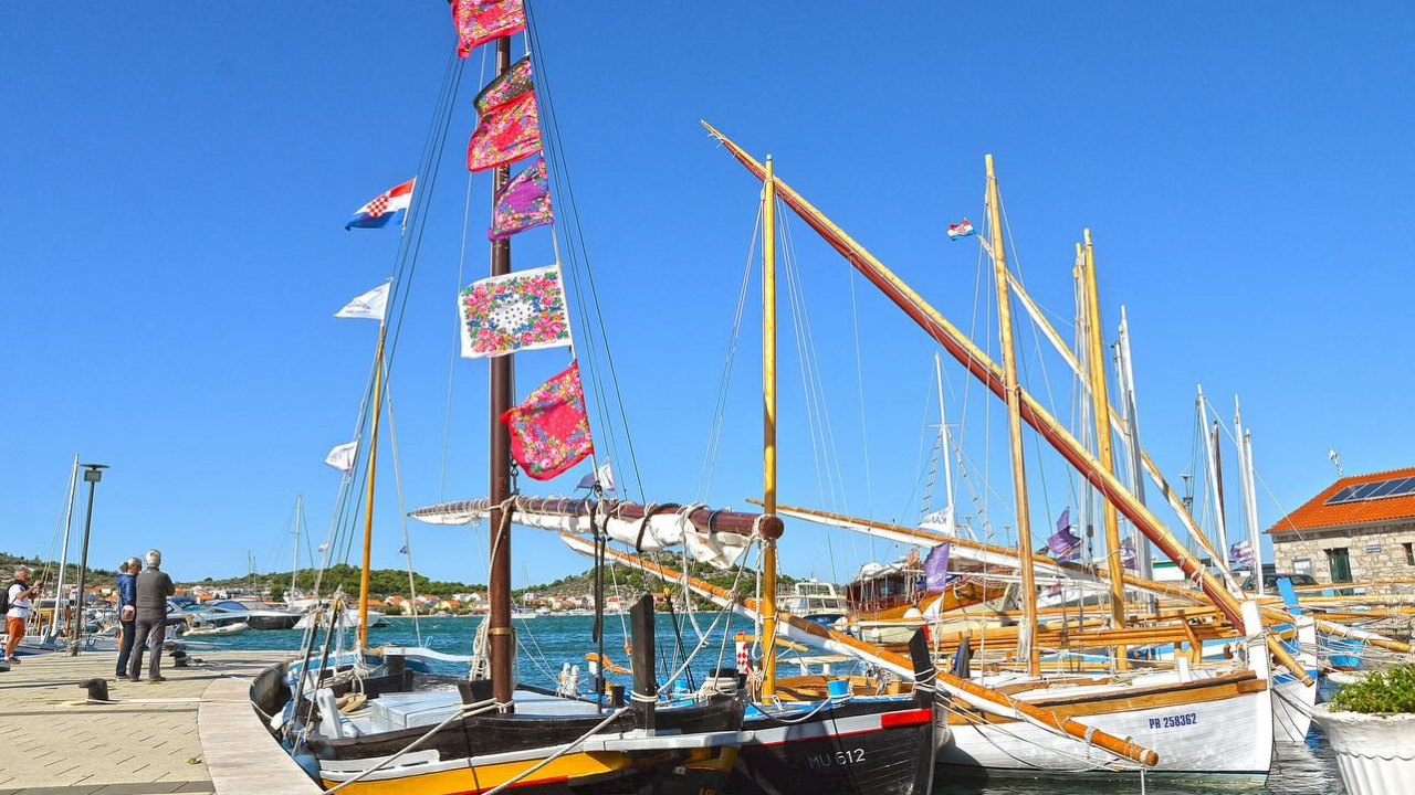 Veslačkom regatom i koncertom Jasne Zlokić danas u Murteru počinju 28. Dani latinskog idra