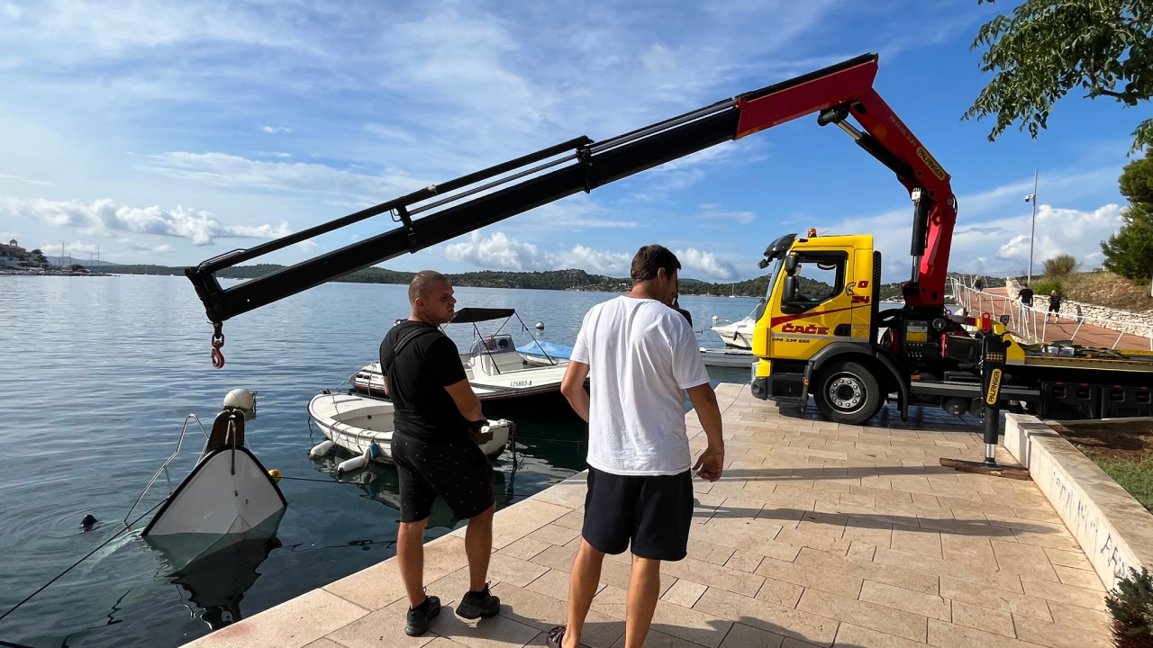 Gliser u Docu jutro dočekao pod vodom: ‘Šteta je opet počinjena, a o svemu nema ni riječi, niti rješenja’