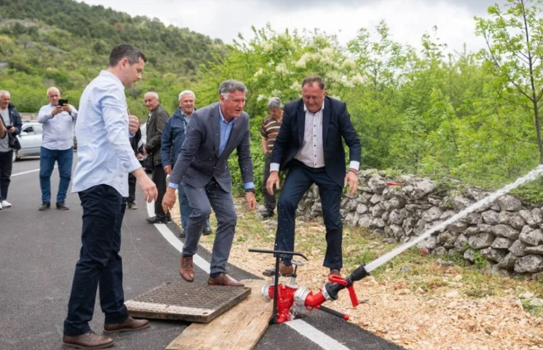 Šibenski 'Vodovod i odvodnja' doveo vodu iz Krke i do zagorskog dijela Općine Marina