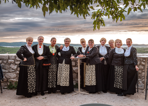 Fotografija 4 - FOTO Franka Baranović Nagradu Grada Šibenika posvetila majci: 'Šibenik je utkan u moje gene i ovo je za mene posebna čast'