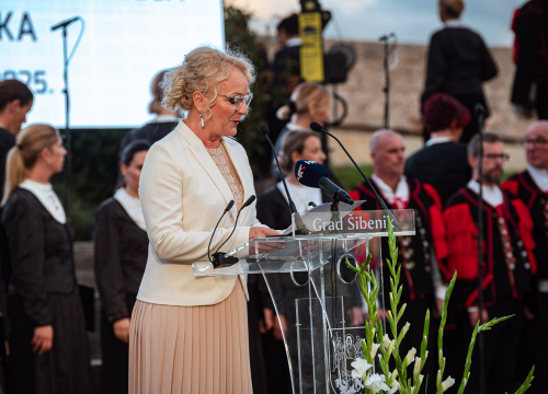 Fotografija 30 - FOTO Franka Baranović Nagradu Grada Šibenika posvetila majci: 'Šibenik je utkan u moje gene i ovo je za mene posebna čast'