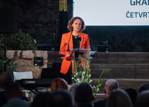 Fotografija 41 - FOTO Franka Baranović Nagradu Grada Šibenika posvetila majci: 'Šibenik je utkan u moje gene i ovo je za mene posebna čast'