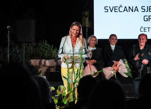 Fotografija 53 - FOTO Franka Baranović Nagradu Grada Šibenika posvetila majci: 'Šibenik je utkan u moje gene i ovo je za mene posebna čast'