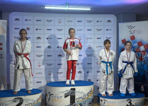 Fotografija 6 - FOTO Karatašima Okita dva srebra i dvije bronce na 'Croatia Openu'