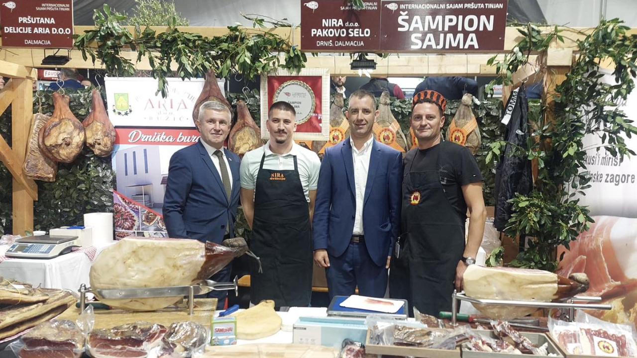 Pršutara iz Pakova Sela u Tinjanu dobila nagradu Šampion sajma