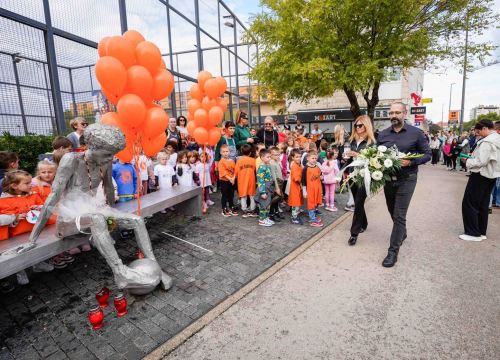 Fotografija 12 - Draženu 61 balon za 61. rođendan: Šibenik obilježio rođendan svog košarkaškog velikana