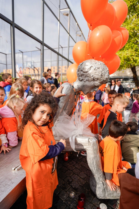 Draženu 61 balon za 61. rođendan: Šibenik obilježio rođendan svog košarkaškog velikana