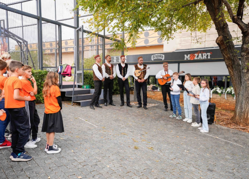 Fotografija 13 - Draženu 61 balon za 61. rođendan: Šibenik obilježio rođendan svog košarkaškog velikana