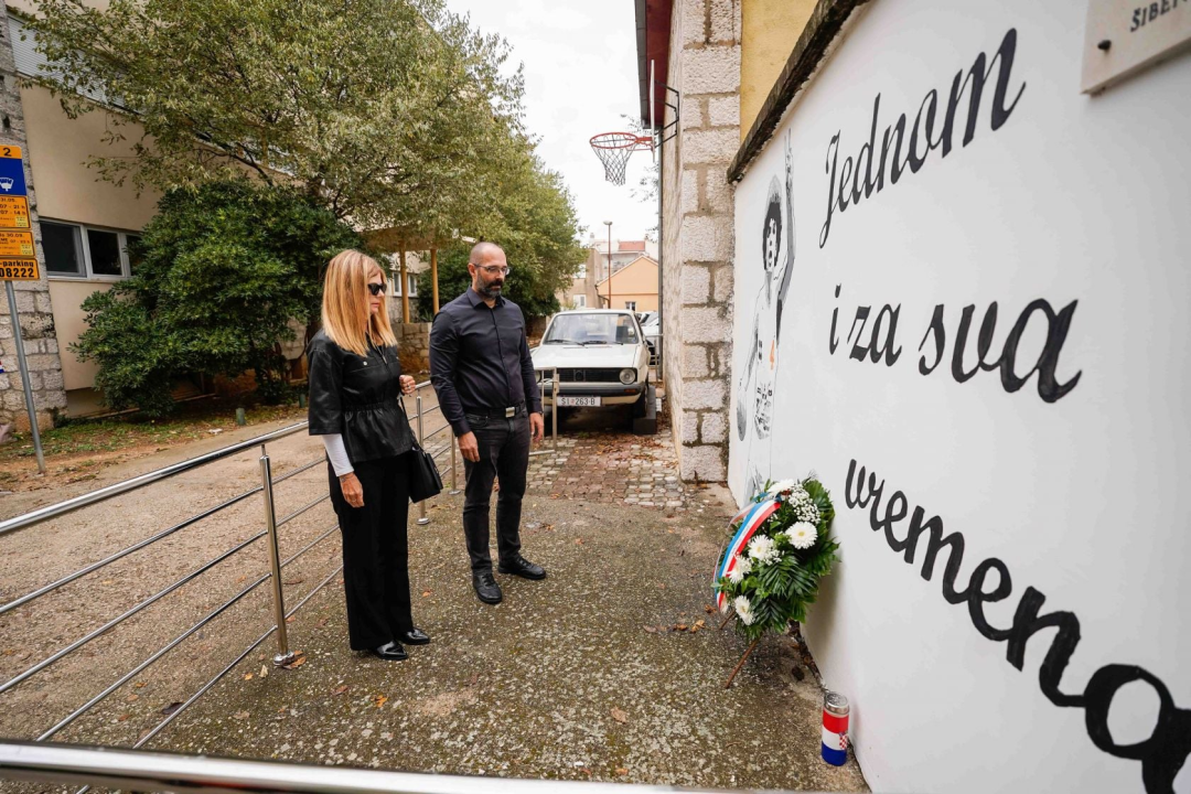 Draženu 61 balon za 61. rođendan: Šibenik obilježio rođendan svog košarkaškog velikana