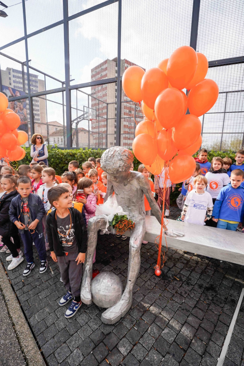 Draženu 61 balon za 61. rođendan: Šibenik obilježio rođendan svog košarkaškog velikana