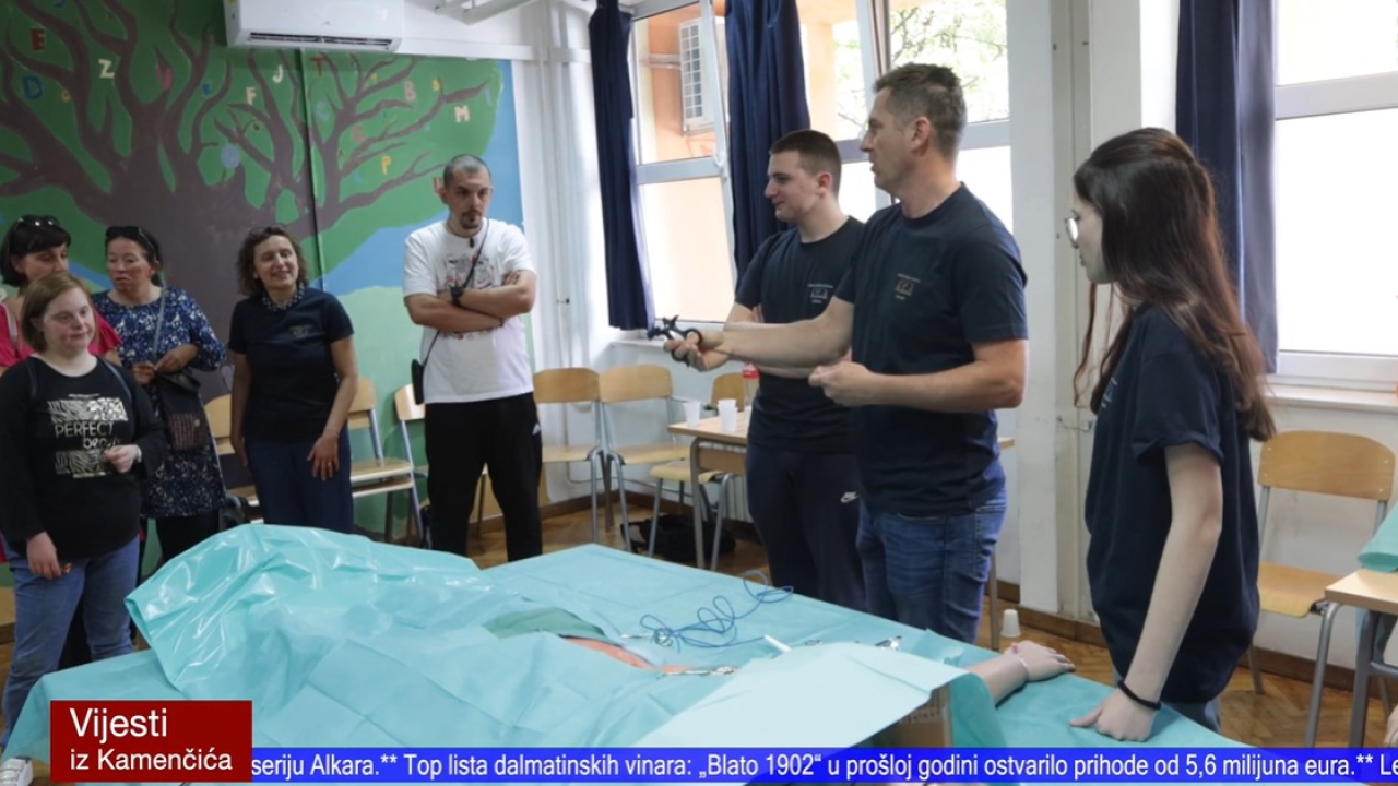 Ekipa 'TV Kamenčića' snimila prilog o šibenskoj Medicinskoj školi