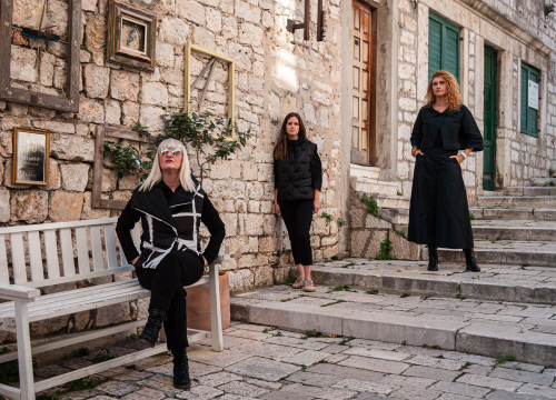 Fotografija 6 - FOTO Modni raj u Šibeniku: Otkrijte ekskluzivne kolekcije hrvatskih dizajnera u Galeriji Juraj Dalmatinac!