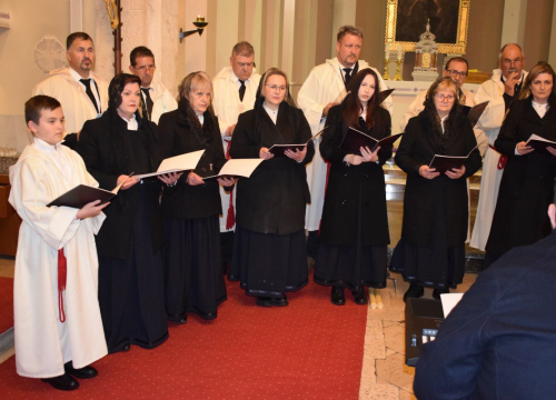 Fotografija 27 - U Primoštenu izveden oratorij 'Za križen'