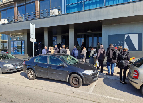 Fotografija 3 - Srdele napunile šibensku peškariju, karte za Morrisseya blagajnu u Arsenu