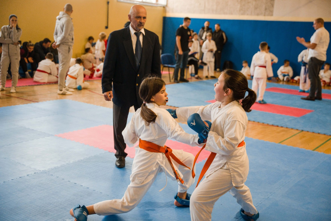 Mladi karataši otvorili novu sezonu Lige klubova uz edukativnu prezentaciju šibesnkih HGSS-ovaca