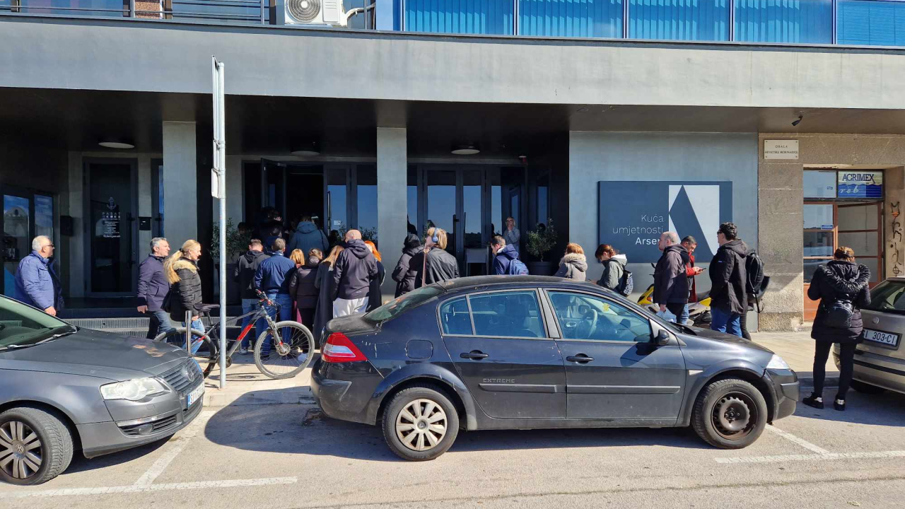 Srdele napunile peškariju, karte za Morrisseya blagajnu u Arsenu