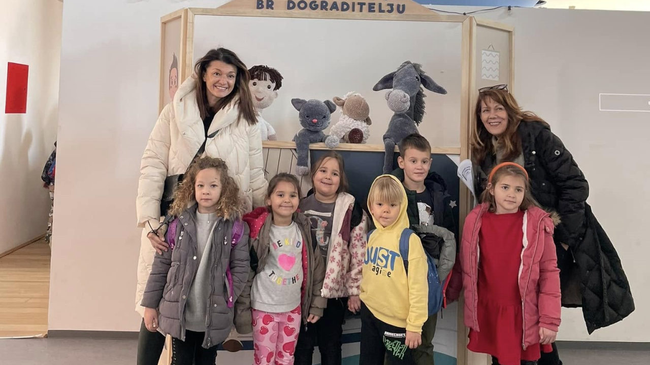 Upoznavanje s tradicijom: Mali istraživači iz šibenskih vrtića posjetili betinski muzej