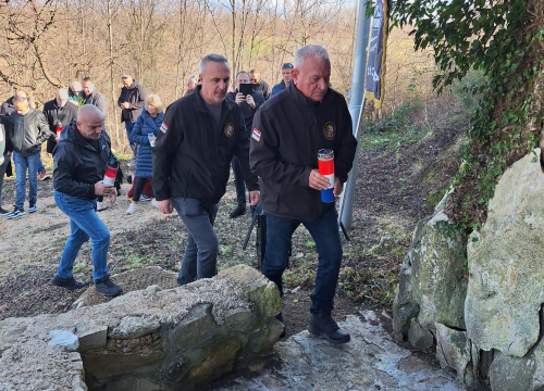 Fotografija 7 - U Sonkoviću odana počast hrvatskom vitezu Borisu Bratiću, pripadniku 113. brigade Šibenik