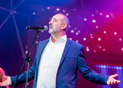 Najveći boem stiže u Vodice: Ne propustite koncert Dražena Zečića u petak