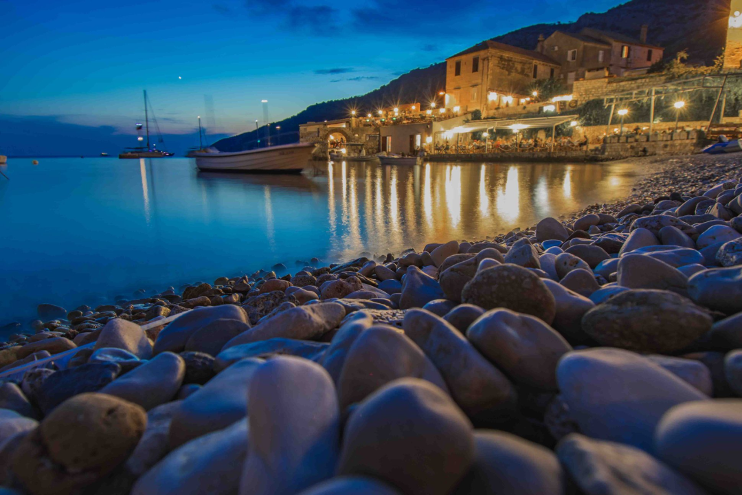 Zaplovili smo iz Šibenika put juga i otkrili tajne magičnih dalmatinskih otoka