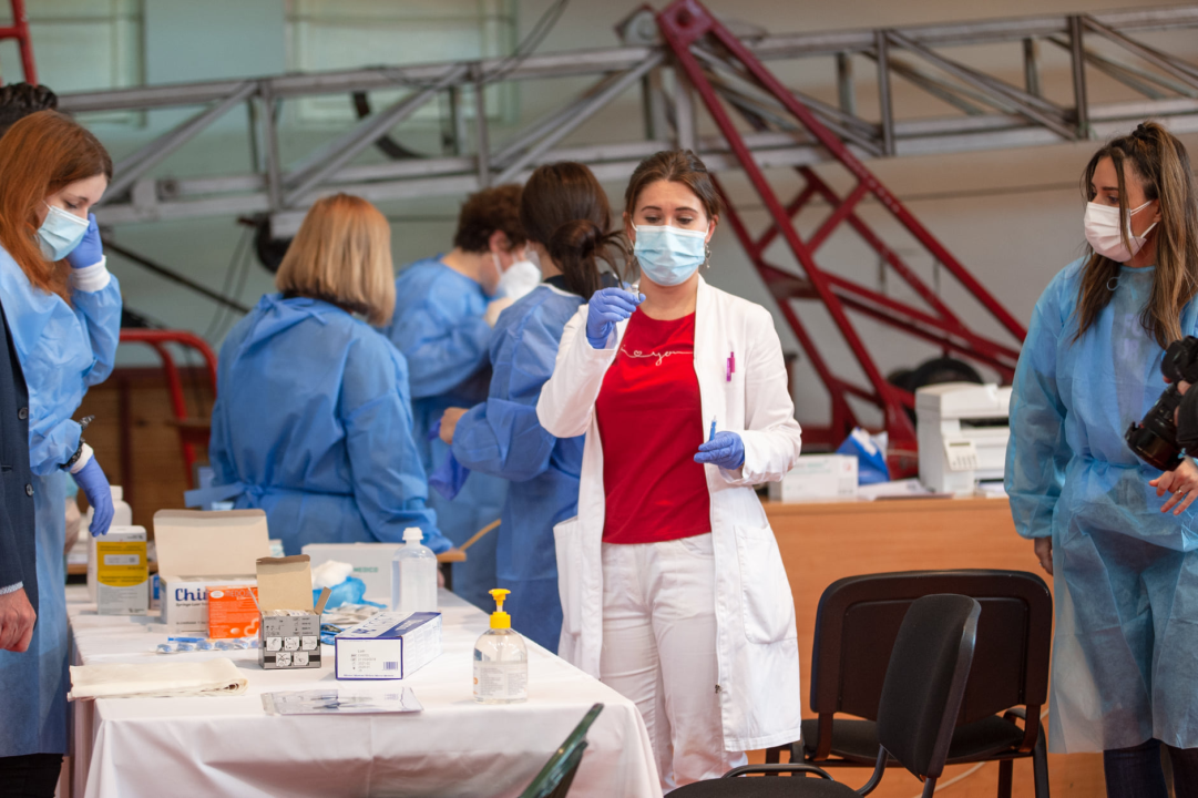 Na Baldekin po svoju dozu ide 480 ljudi: Bivša medicinska sestra Ana Paić prva je cijepljena protiv covida