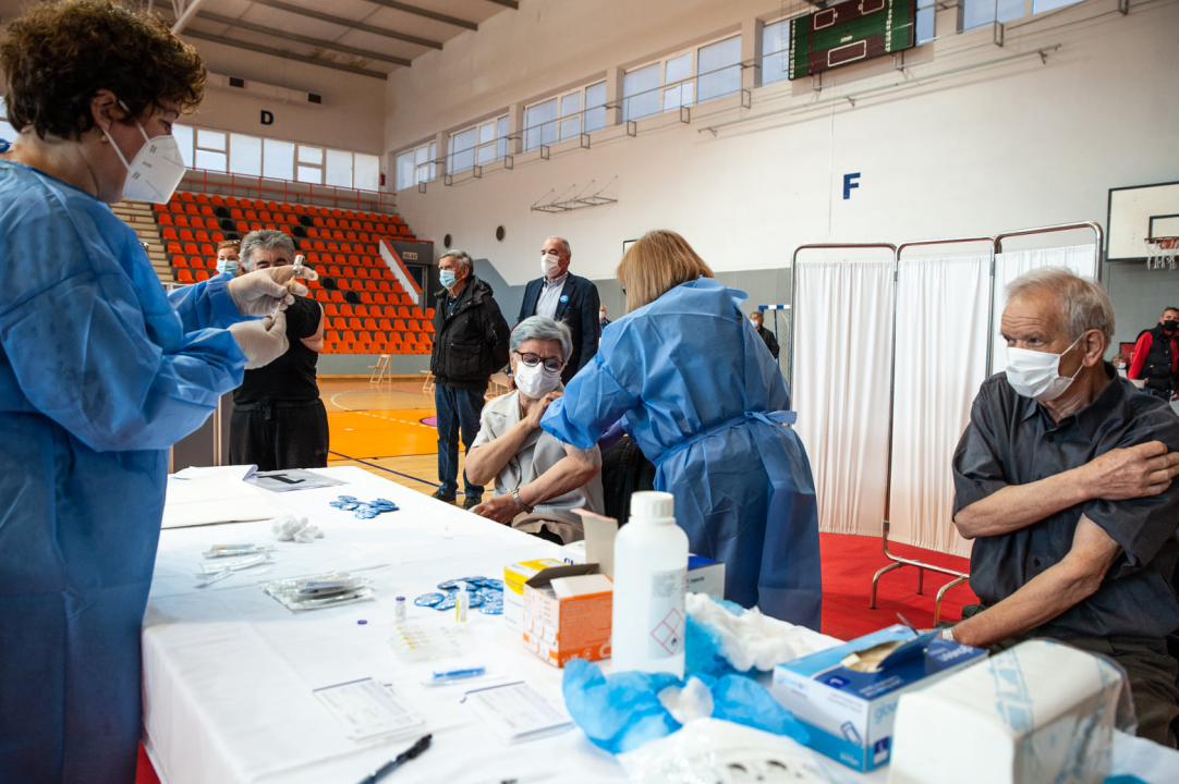 Na Baldekin po svoju dozu ide 480 ljudi: Bivša medicinska sestra Ana Paić prva je cijepljena protiv covida