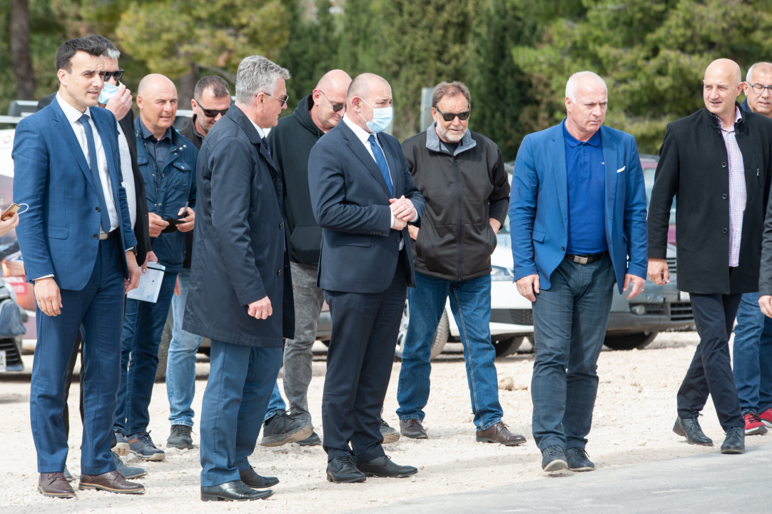 Ministar Medved na gradilištu Veteranskog centra: 'Šibenik je zaslužio ovakav objekt!'