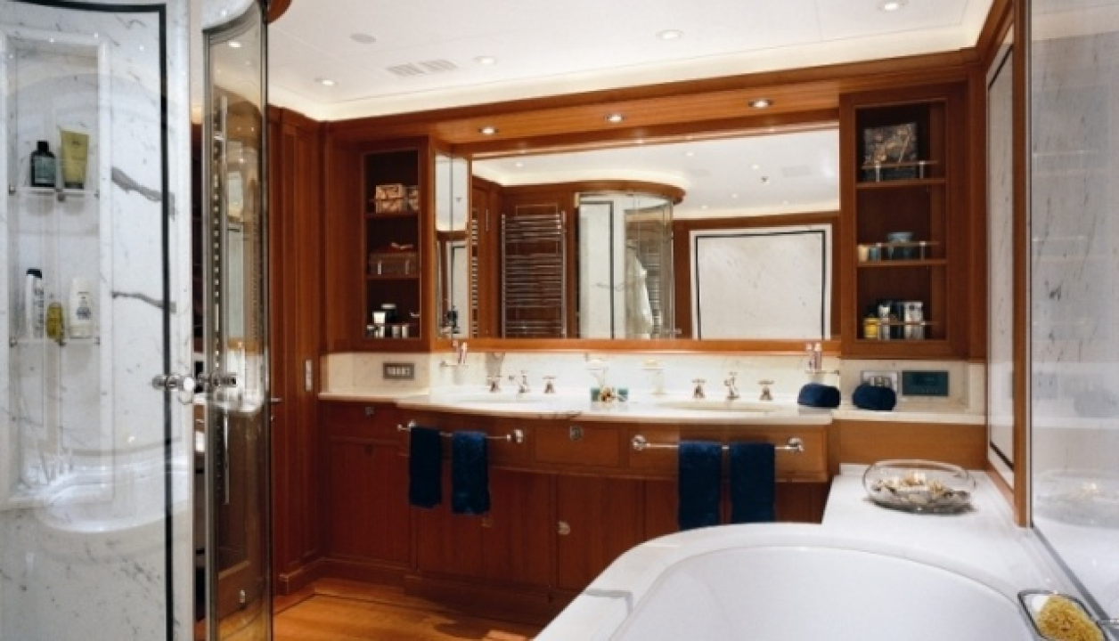 U Iskra brodogradilištu Šibenik servisirana mega jahta Burrasca vrijedna oko 15,5 milijuna dolara   