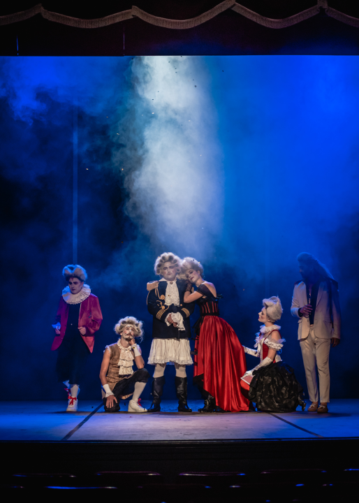 Bili smo u kazalištu na premijeri ‘postmodernističkog pakla od predstave’, Molièreovog ‘Amfitriona’