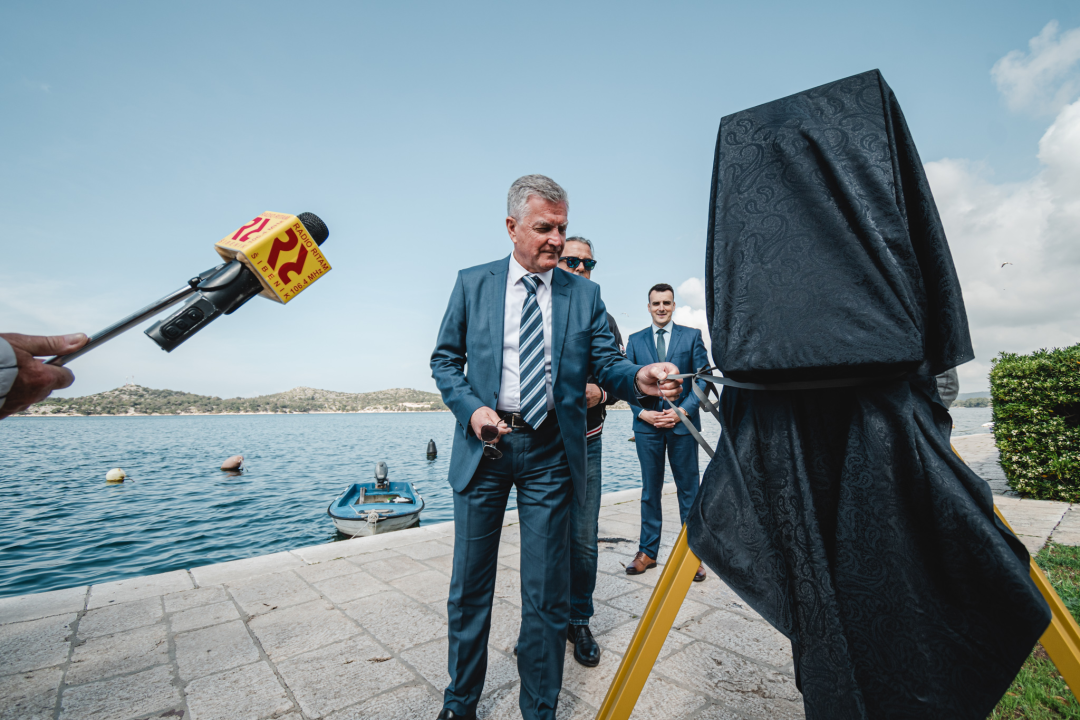 Postavljena replika kamere koja je prije 123 godine s rive snimila prve filmske kadrove ovog dijela Europe