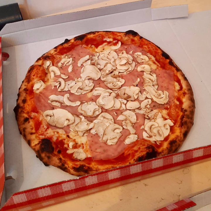 Naručite slasnu pizzu Godimento po odličnoj cijeni! 