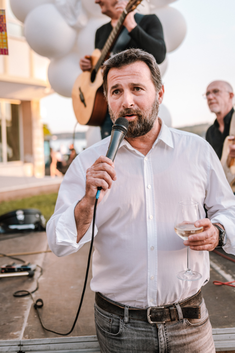 Romansa pidoće i Debita napunila rivu: Jele su se pohane, u toću, na lati, rižot, dimljene...