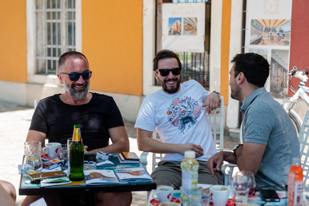 Uz brojne goste predstavljeno 'Ljeto u Azimutu' i Kolektiv 4B - šibenska mreža kulturne suradnje 