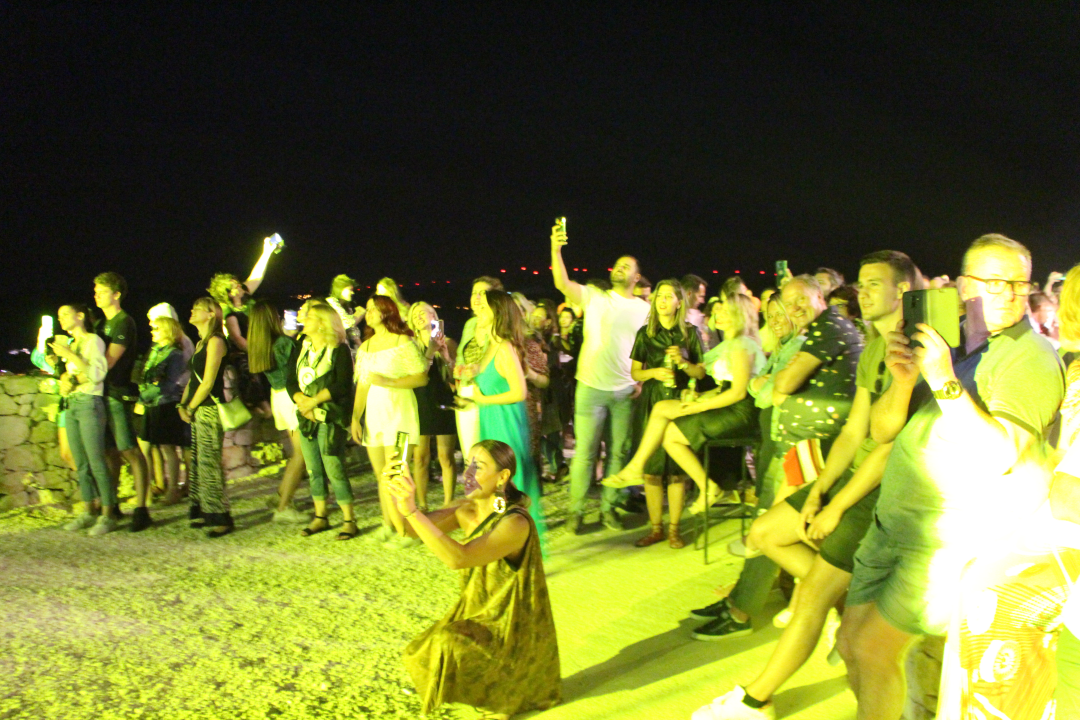 Na primoštenskom brdu Gaj održan koncert 'Tragom Olivera': Pogledajte kako smo se proveli 