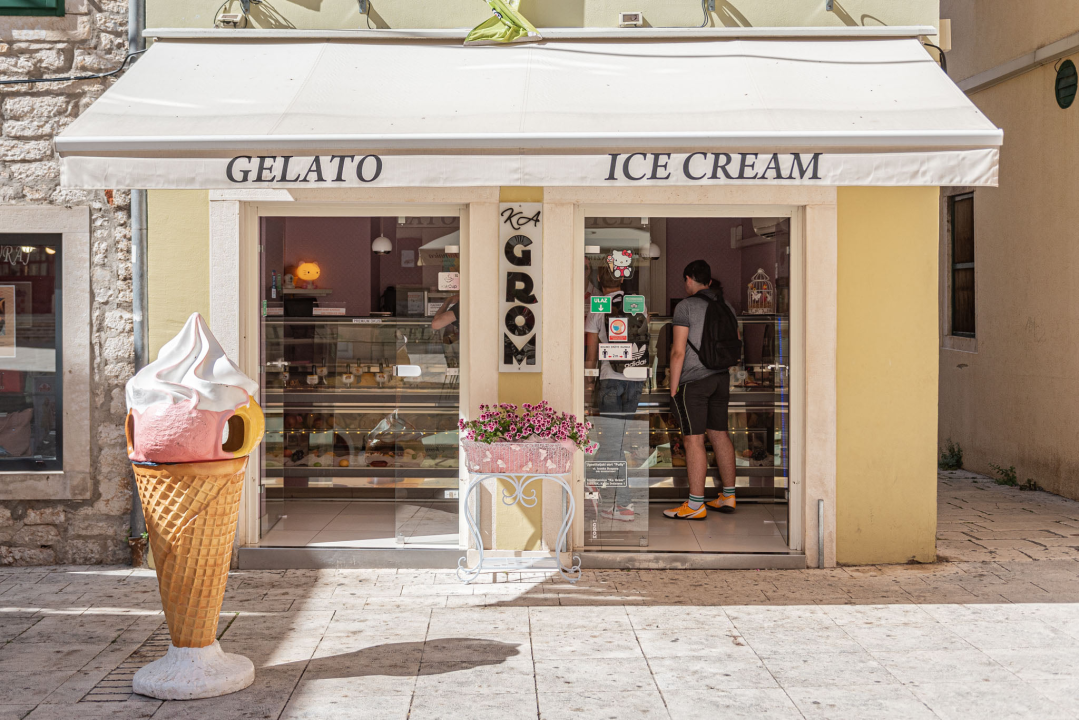 Isprobali smo najbolje sladolede u centru Šibenika! 