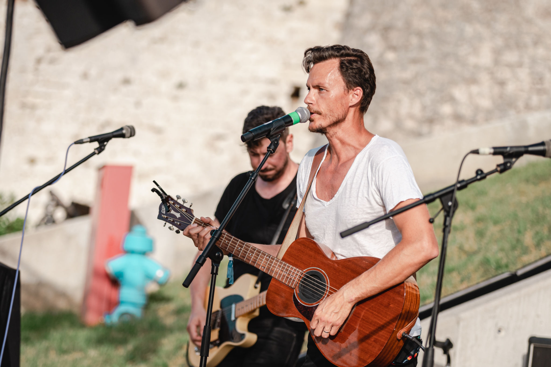 Šibenski bendovi Magul i The Fogsellers rasplesali publiku na drugom danu Let’s Rock festivala na sv. Mihovilu