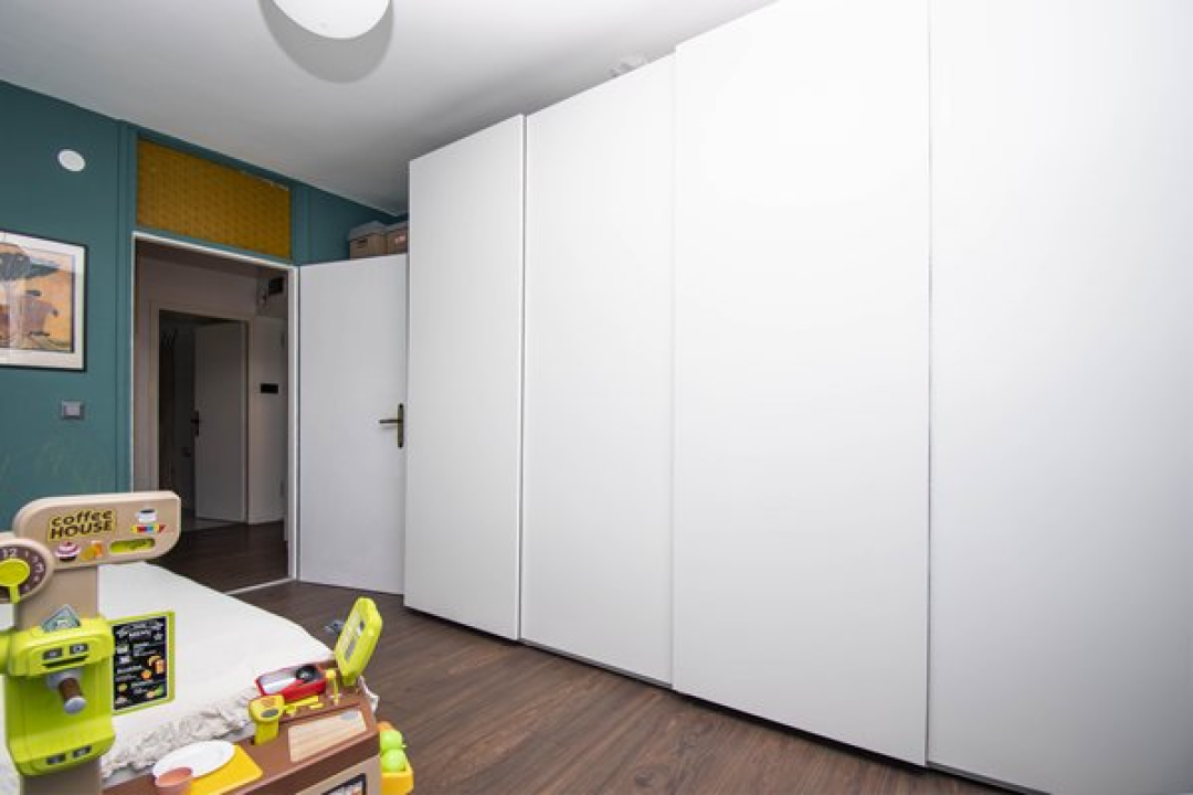 Dvosoban stan s pogledom na more na Plišcu savršen je za obiteljski život ili kao turistička investicija!