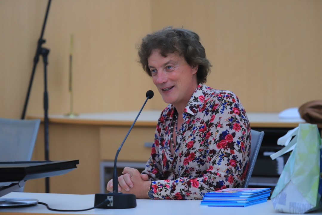 Brojna poznata lica ovih dana na šibenskim ulicama: Goran Višnjić, Tonći Huljić, Anamarija Asanović… 