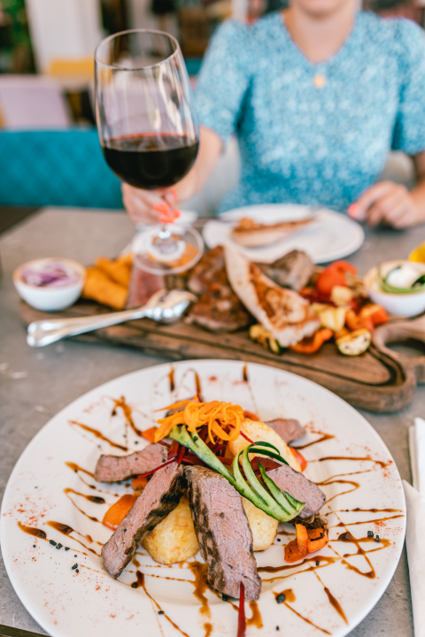 U tribunjskom restoranu Muring uživajte u vrhunskoj spizi uz pogled na staro mjesto! 