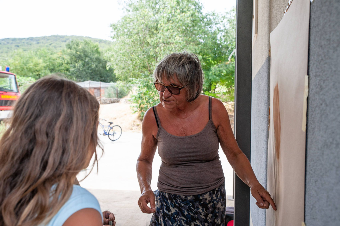 Poznata TV voditeljica na Zlarinu pokrenula radionicu: Djeca oslikavaju vlastite sjene