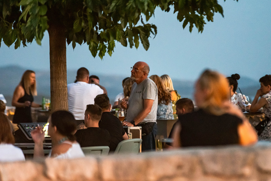 Lado i šibenska publika se vole: Sinoć su ponovno oduševili na tvrđavi Barone 