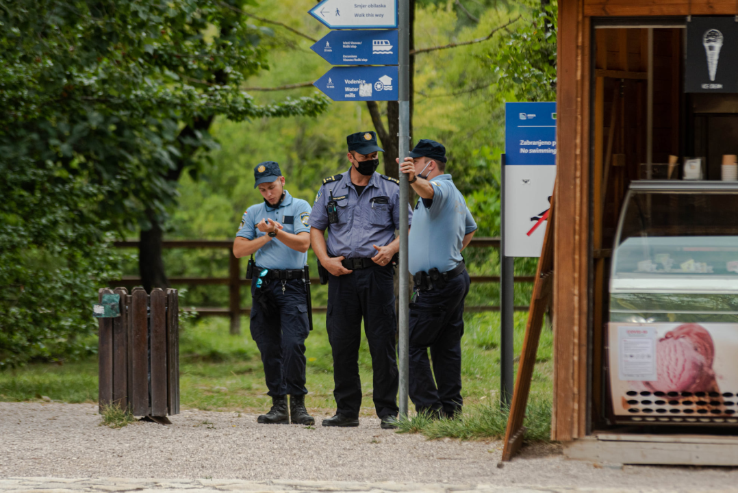 Kupanje Lozovčana na Skradinskom buku: 'Tu je bilo smijeha, ljubavi pa i začeća, molimo ministra da nam to opet dozvoli' 