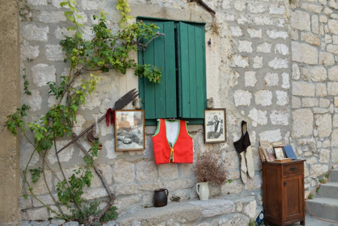 Betinjani su osmislili baš posebnu izložbu i postavili je do zadnjeg detalja: Ni 'vrčina' nije prazna