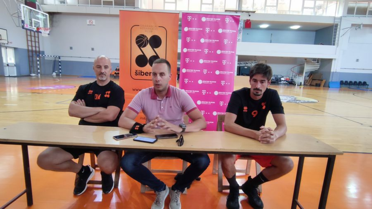 Šarić odlazi, Paić na pragu povratka, Bašićeva jubilarna deseta sezona u šibenskom dresu