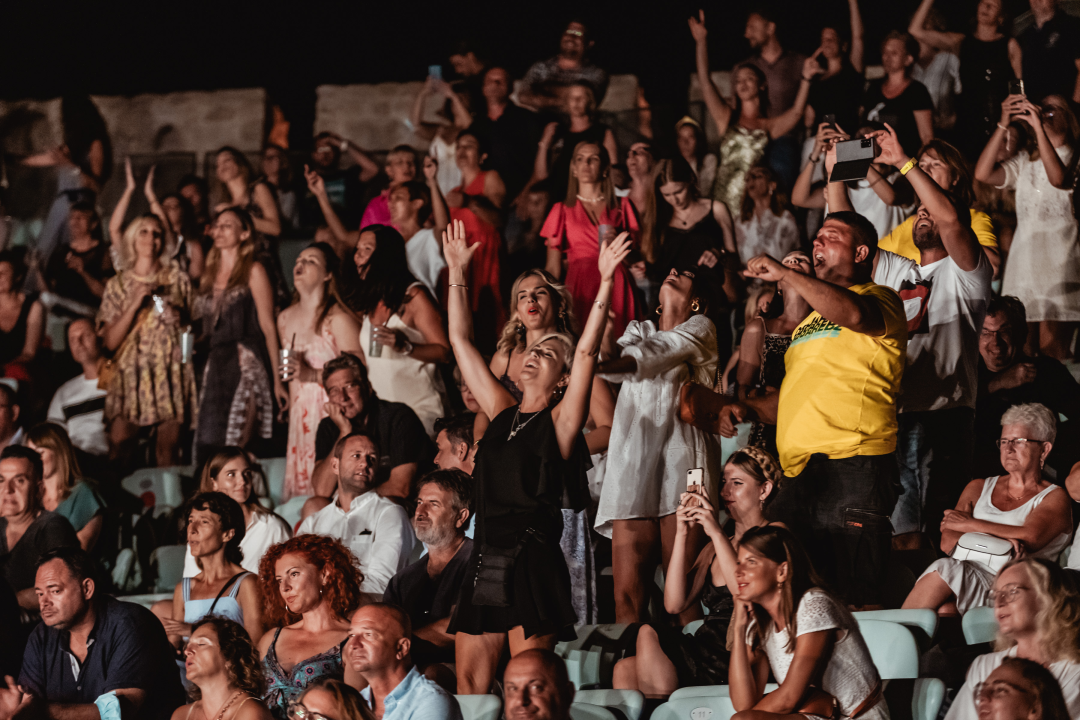 Massimo na Mihovilu kao Mišo, publika je uglas pjevala s rukama u zraku!