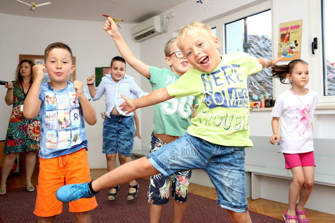 Lingua već tri desetljeća stvara poliglote: Evo zašto im vjeruju Šibenčani od 3 do 70 godina starosti 