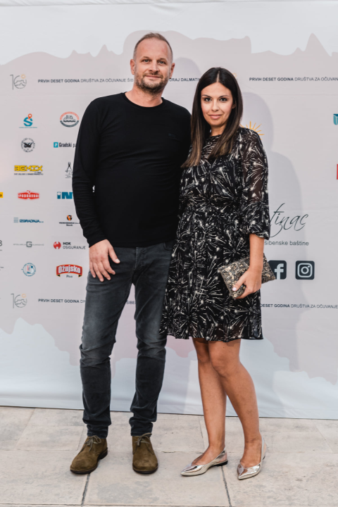 Proslava Društva Juraj Dalmatinac donijela dašak glamura: Birala se najbolja garderoba, poziralo se kao na modnoj pisti