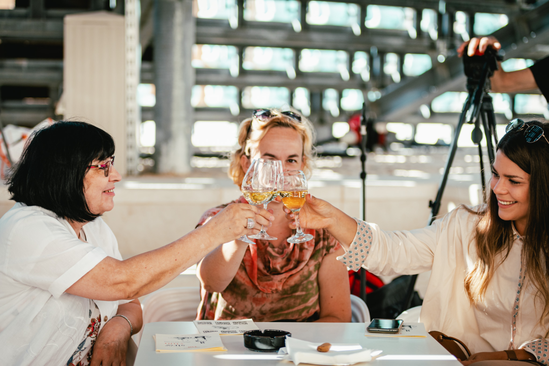 Oni su budućnost hrvatskog ugostiteljstva, učenici TUŠ-a na sv. Mihovilu pokazali kako sljubljuju sir i vino!