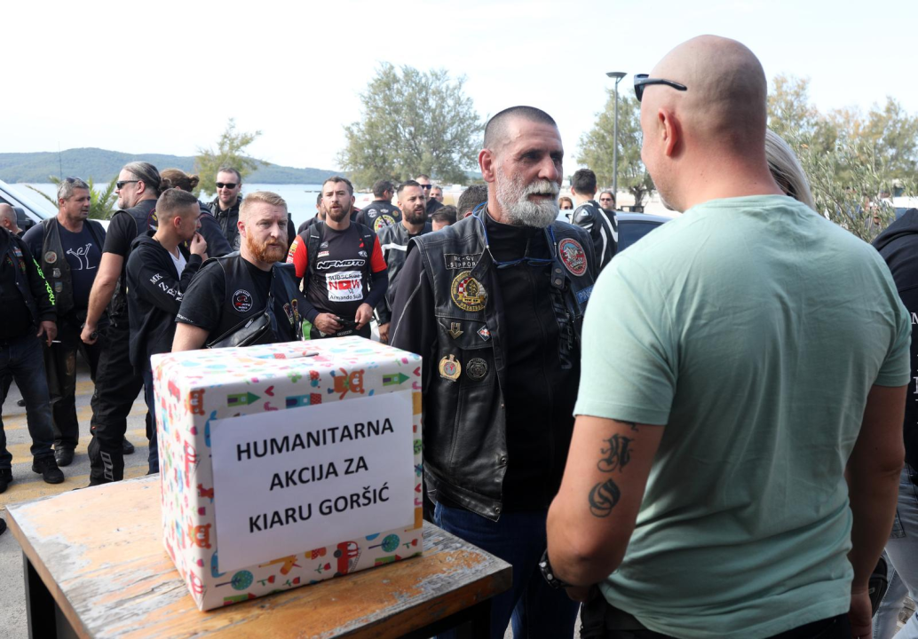 Više od 150 bajkera u brodaričkoj Fjaki predalo novac za liječenje male Šibenčanke Kiare